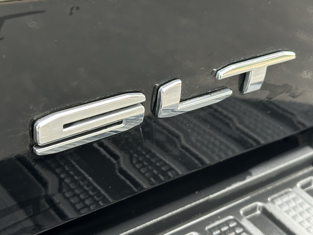 2022 Gmc Sierra 1500 SLT photo 4