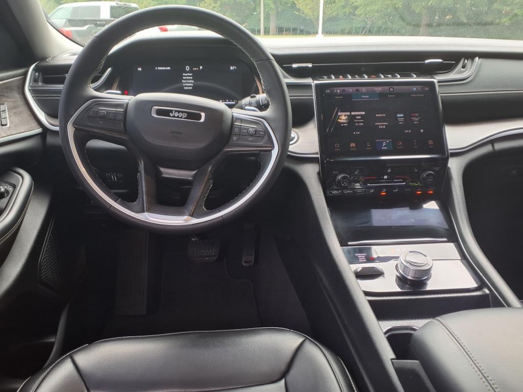 2023 Jeep Grand Cherokee Limited photo 13