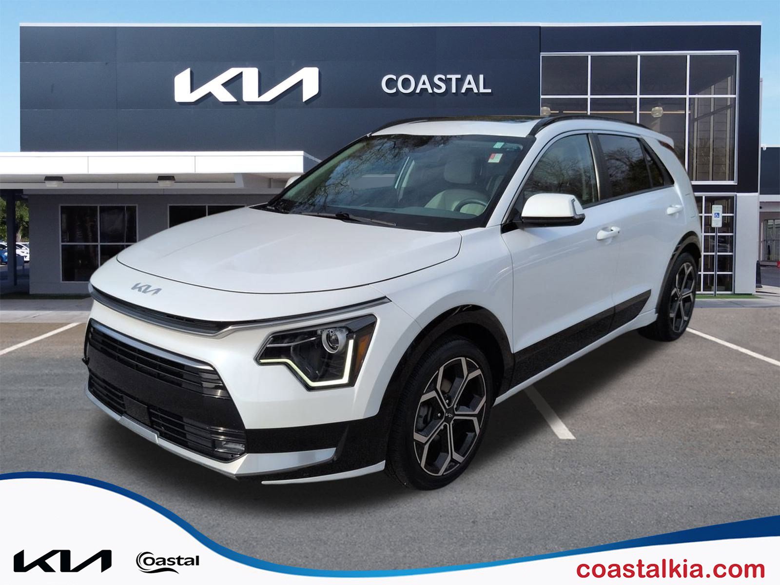 2023 Kia Niro EX Touring's photo