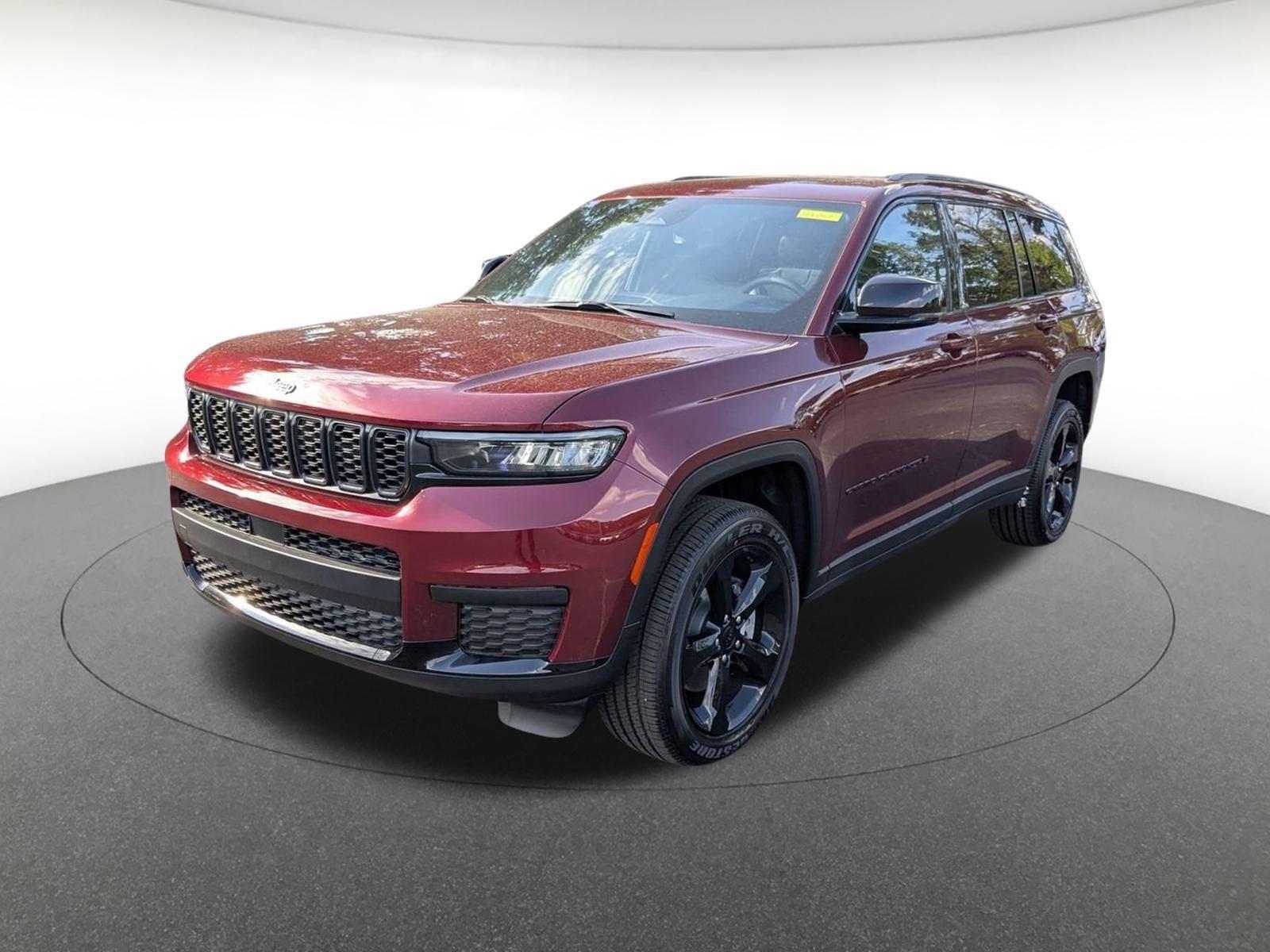 2025 Jeep Grand Cherokee Altitude photo 8