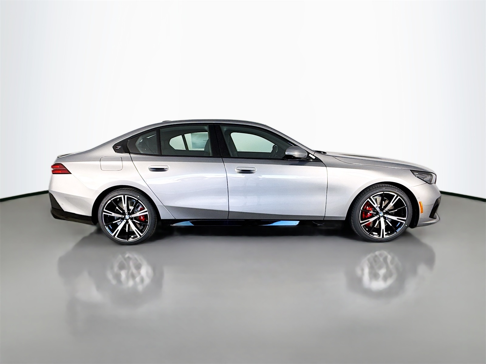 2026 Bmw 550e xDrive photo 8