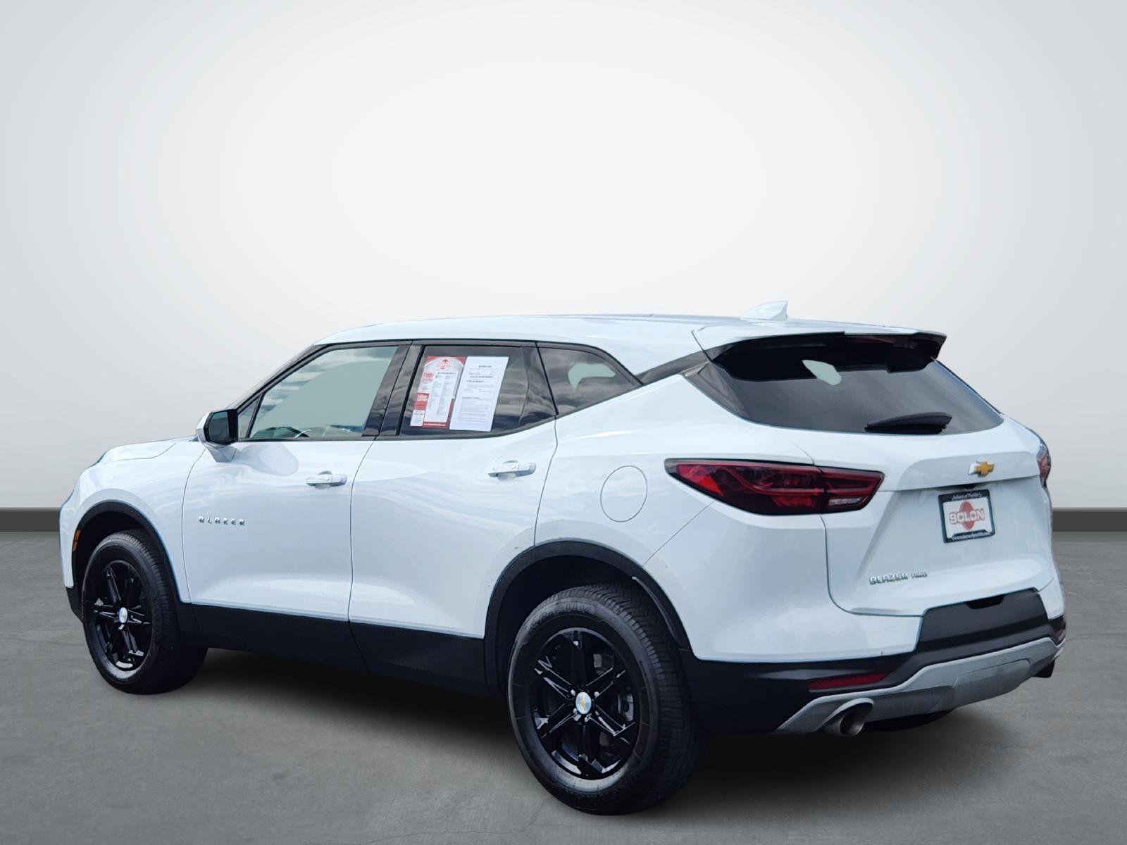 2023 Chevrolet Blazer 2LT photo 3