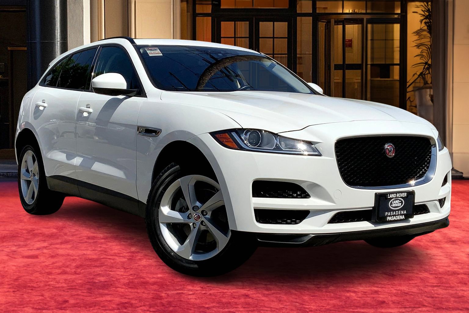 2018 Jaguar F-PACE Premium photo 2