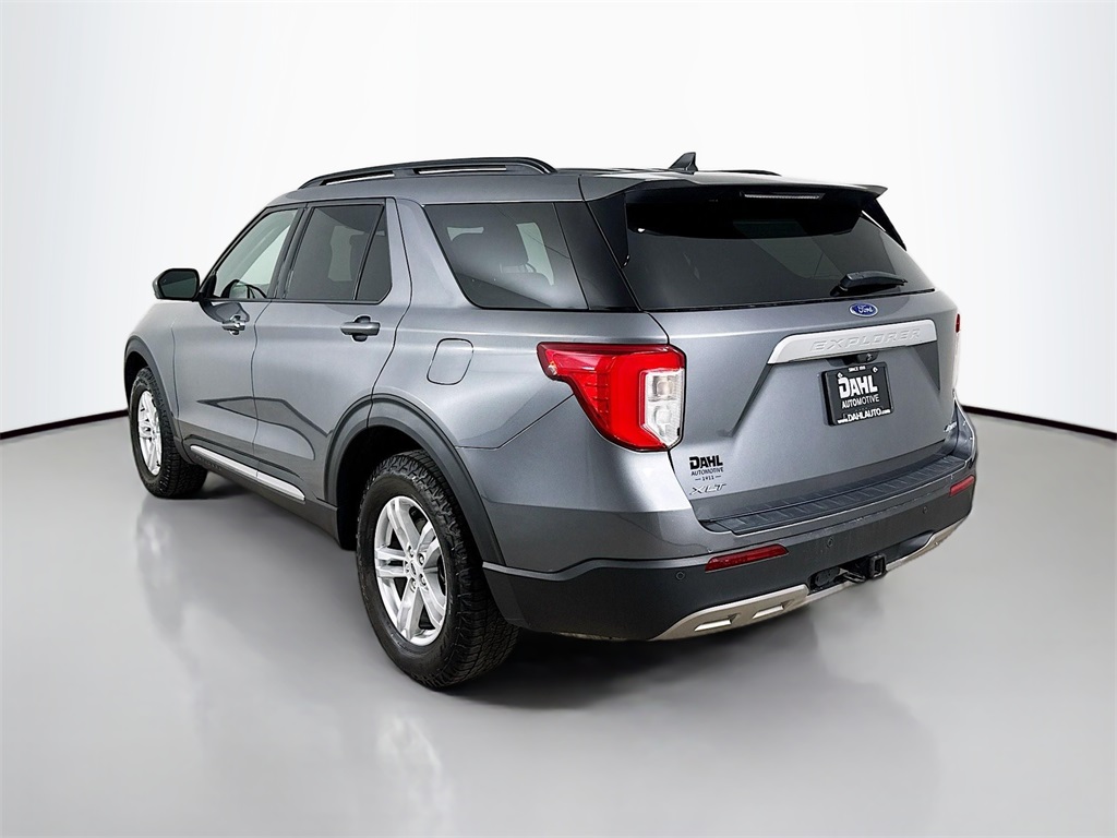 2021 Ford Explorer XLT photo 2