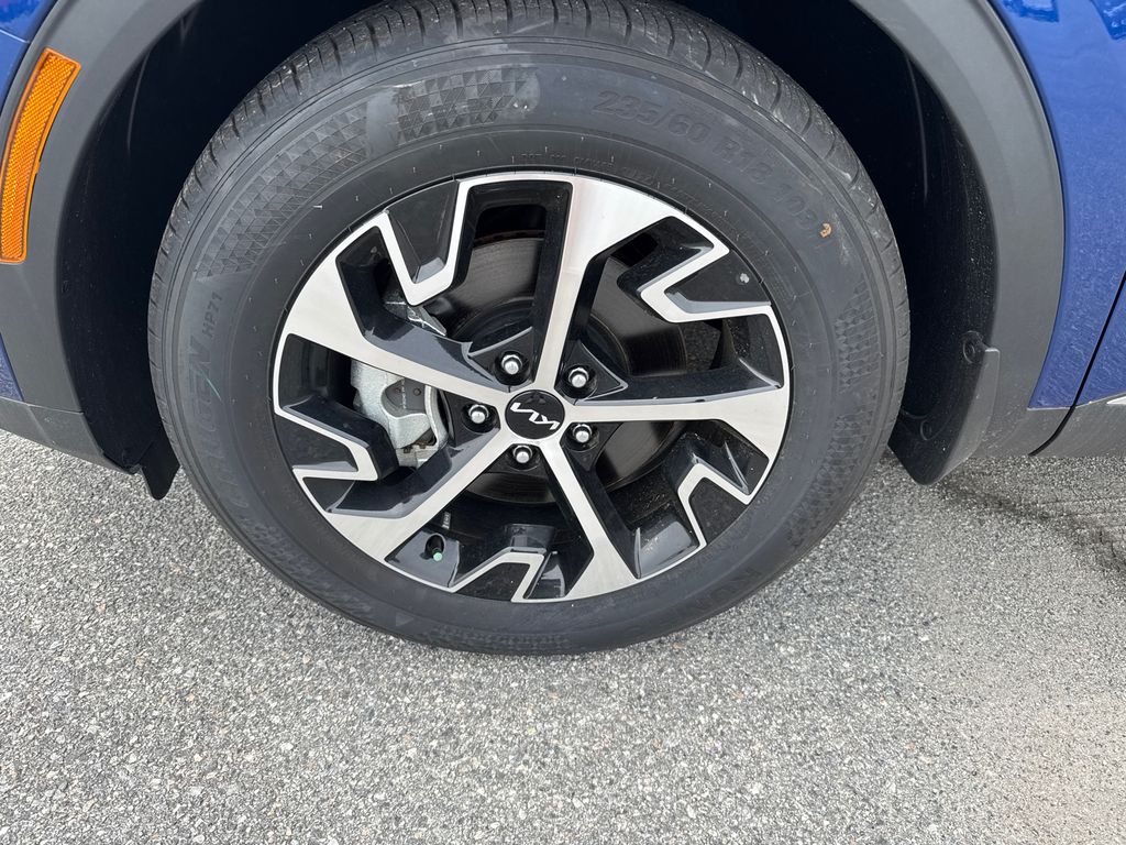 2024 Kia Sportage EX photo 11
