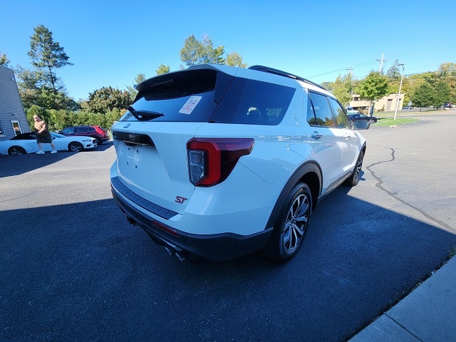 2020 Ford Explorer ST photo 3