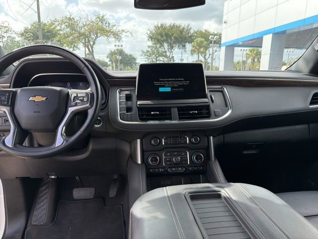 2023 Chevrolet Suburban Premier photo 9