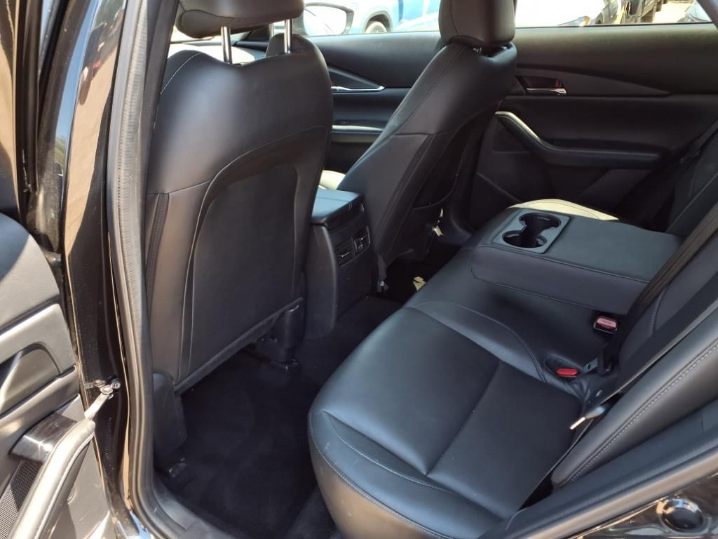 2023 Mazda CX-30 2.5 S Preferred photo 16