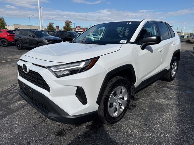 2024 Toyota RAV4 LE photo 2