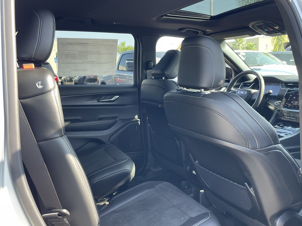 2025 Jeep Grand Cherokee Altitude X photo 22