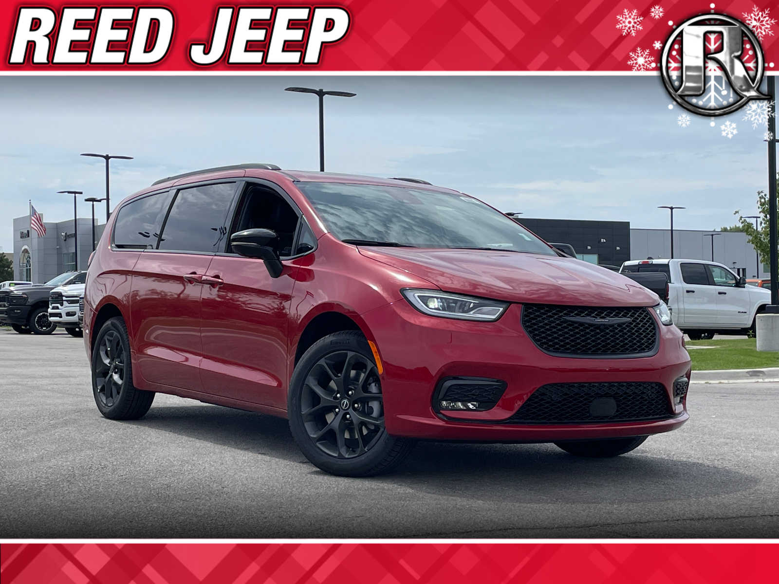 2026 Chrysler Pacifica Limited's photo