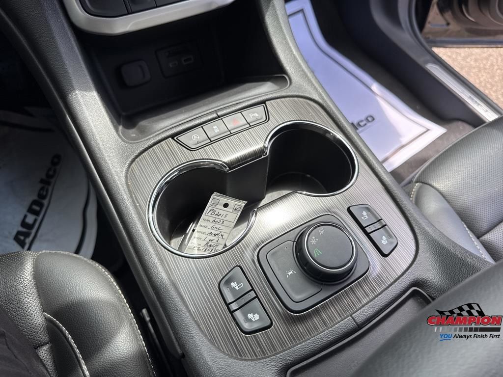 2023 Gmc Acadia SLT photo 11