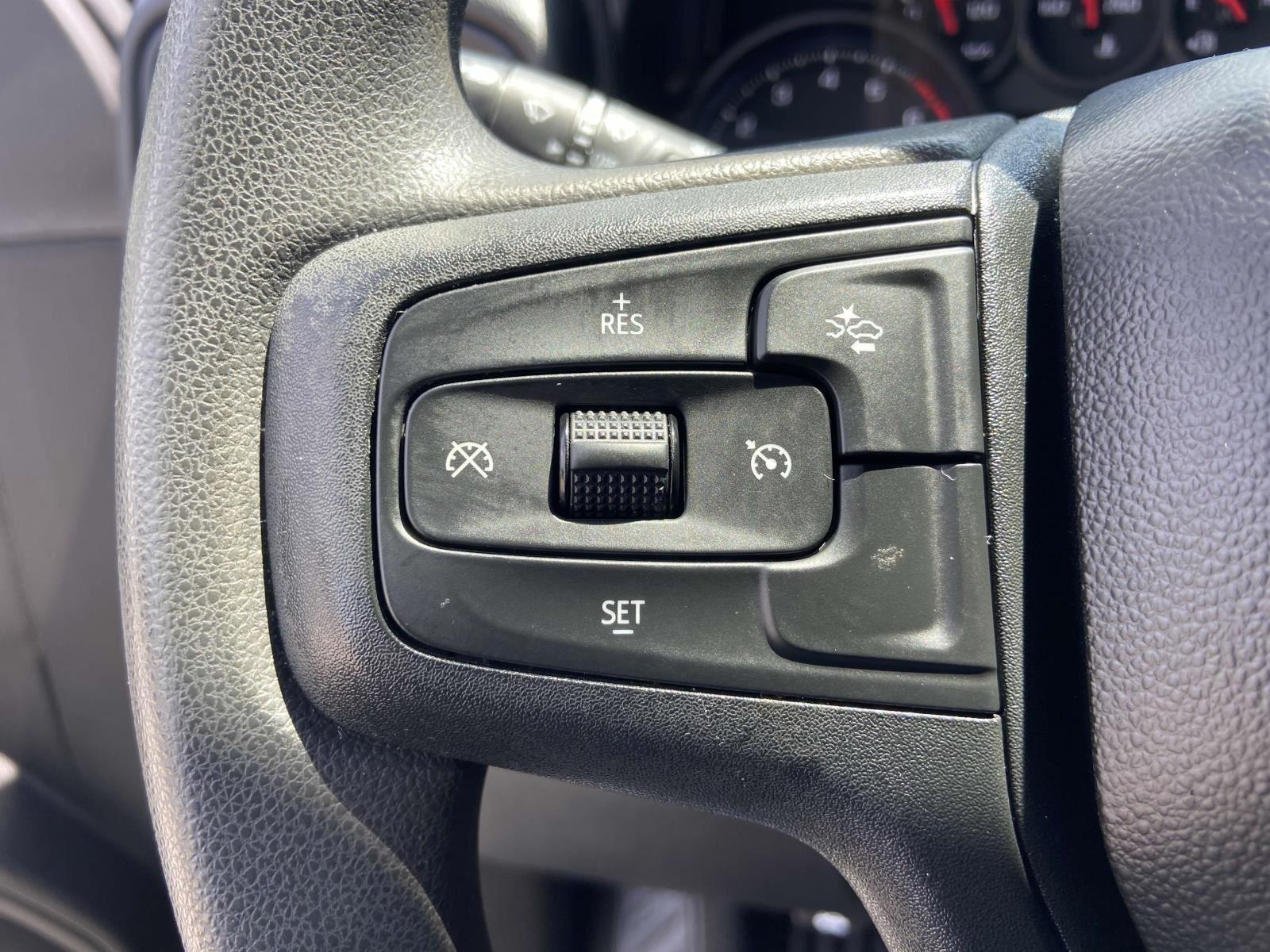 2024 Chevrolet Silverado 2500HD Custom photo 16