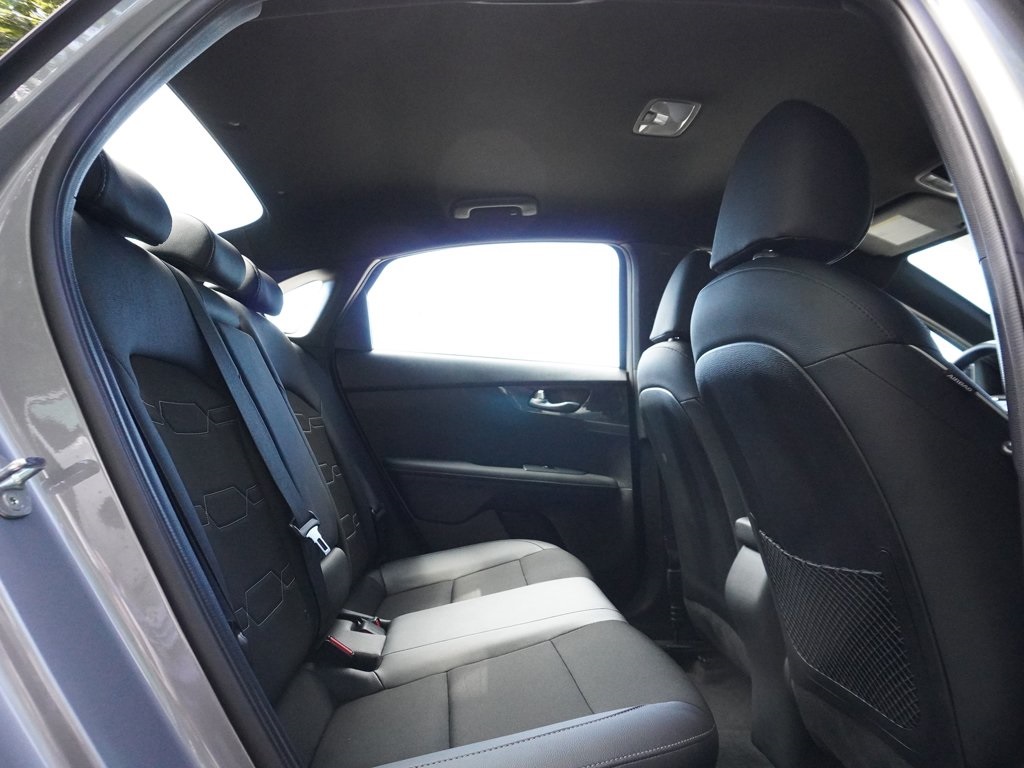 2023 Kia Forte GT-Line photo 35