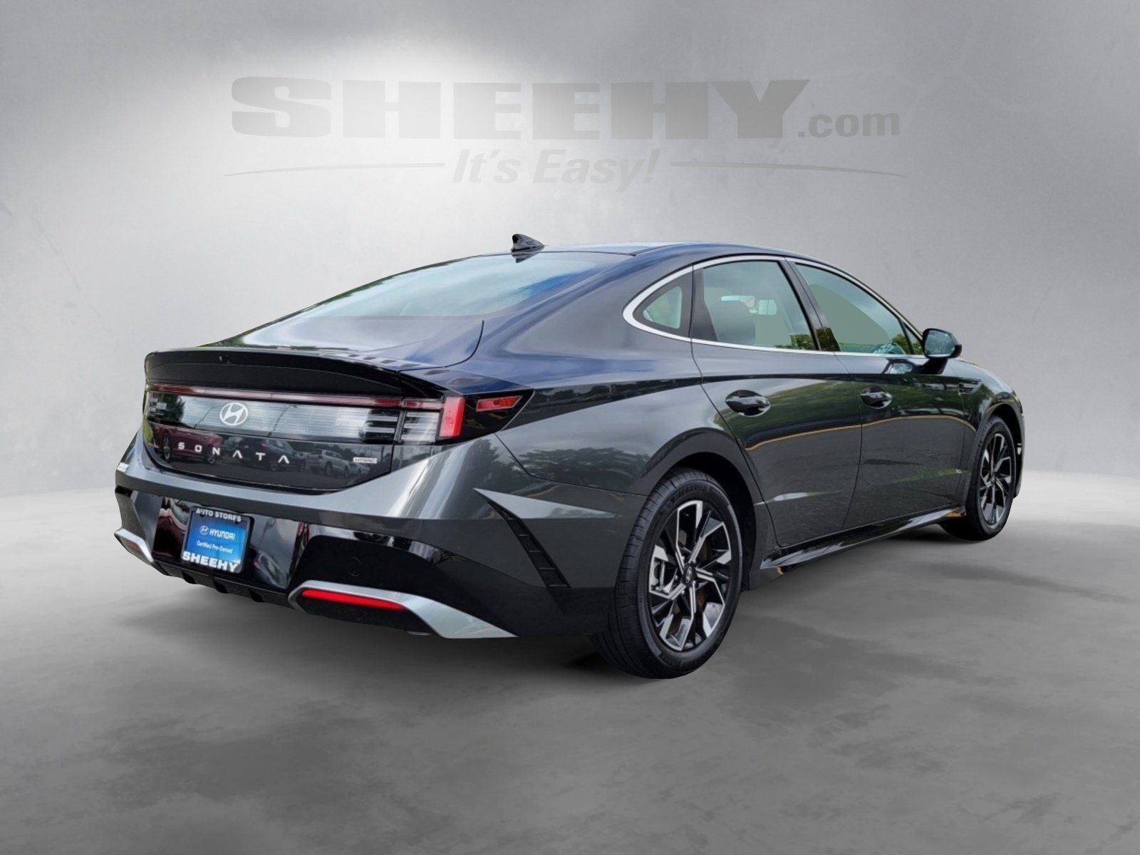 2025 Hyundai Sonata SEL photo 3