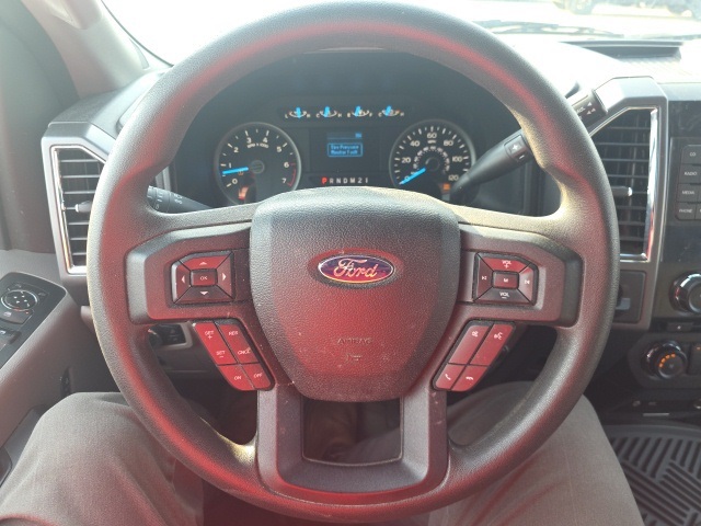 2015 Ford F-150 XLT photo 12