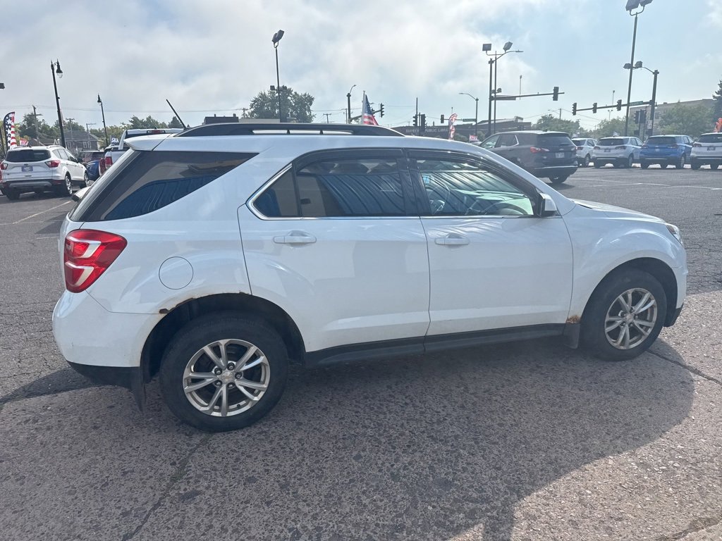 2017 Chevrolet Equinox LT photo 8