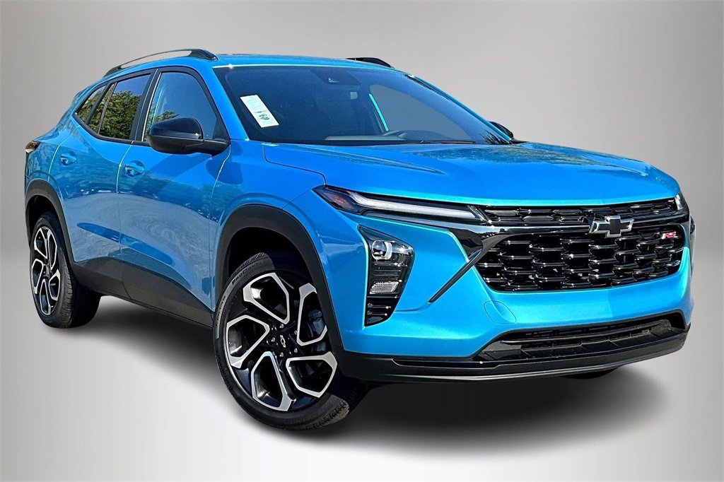 2025 Chevrolet Trax RS's photo