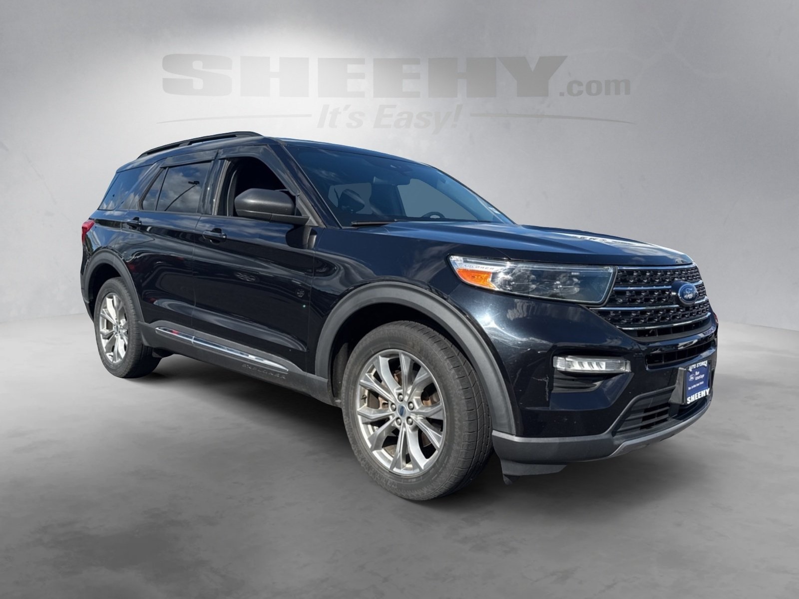 2020 Ford Explorer XLT photo 2