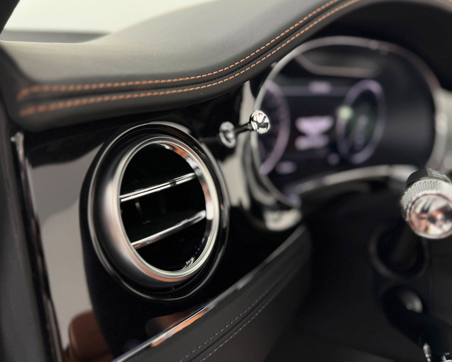2024 Bentley Continental GT Azure photo 15