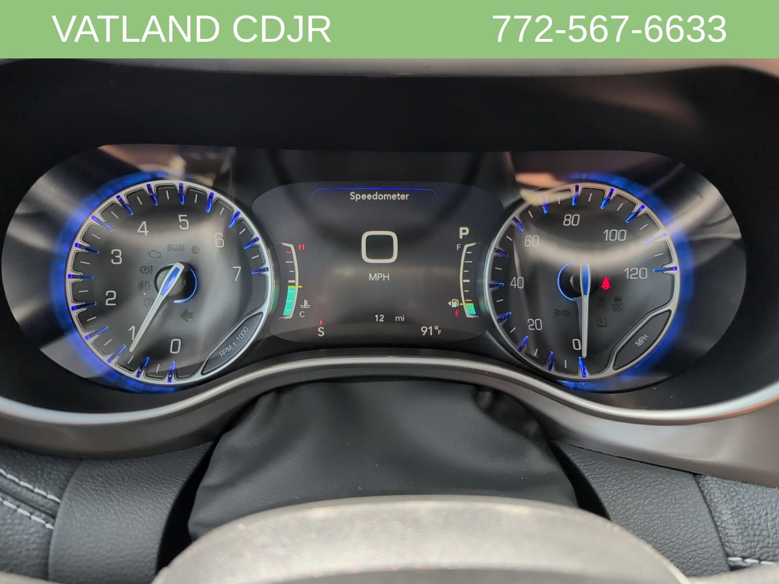 2026 Chrysler Pacifica photo 11