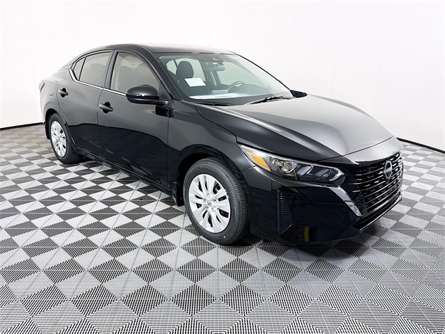 2025 Nissan Sentra S's photo