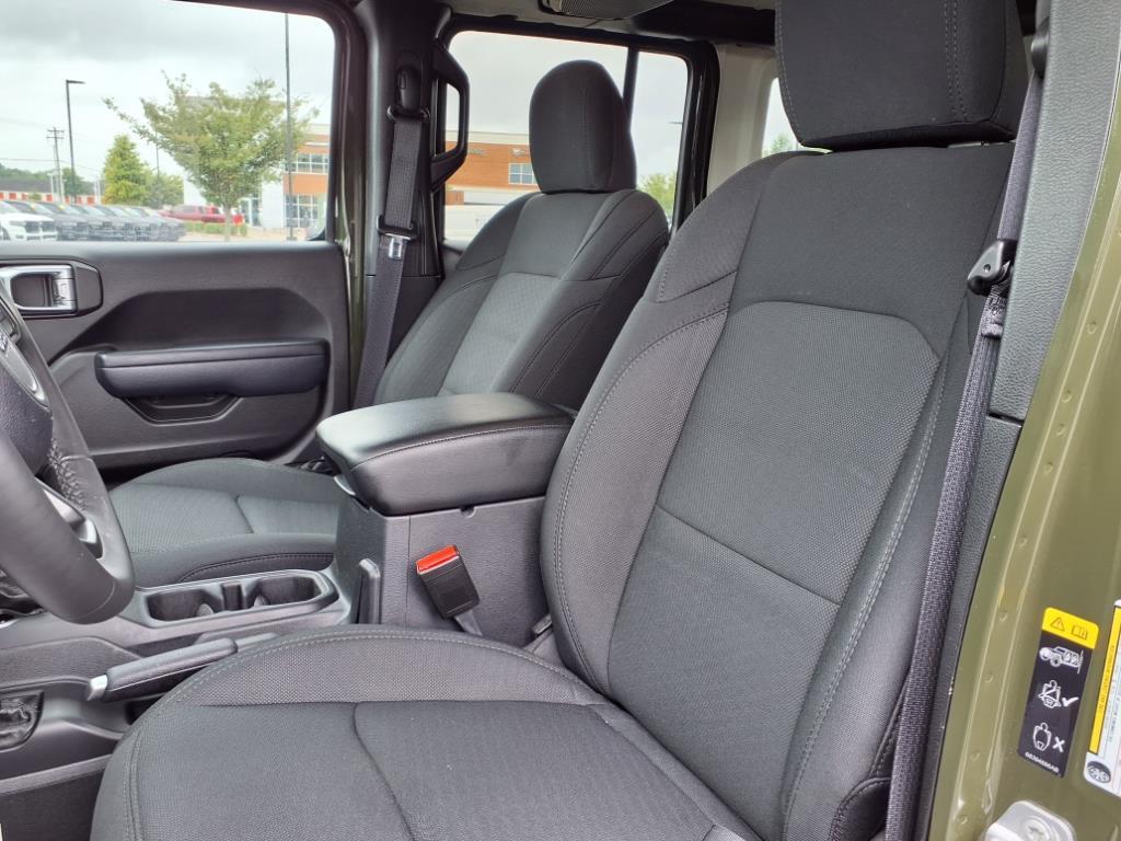 2022 Jeep Wrangler Unlimited Sport S photo 3