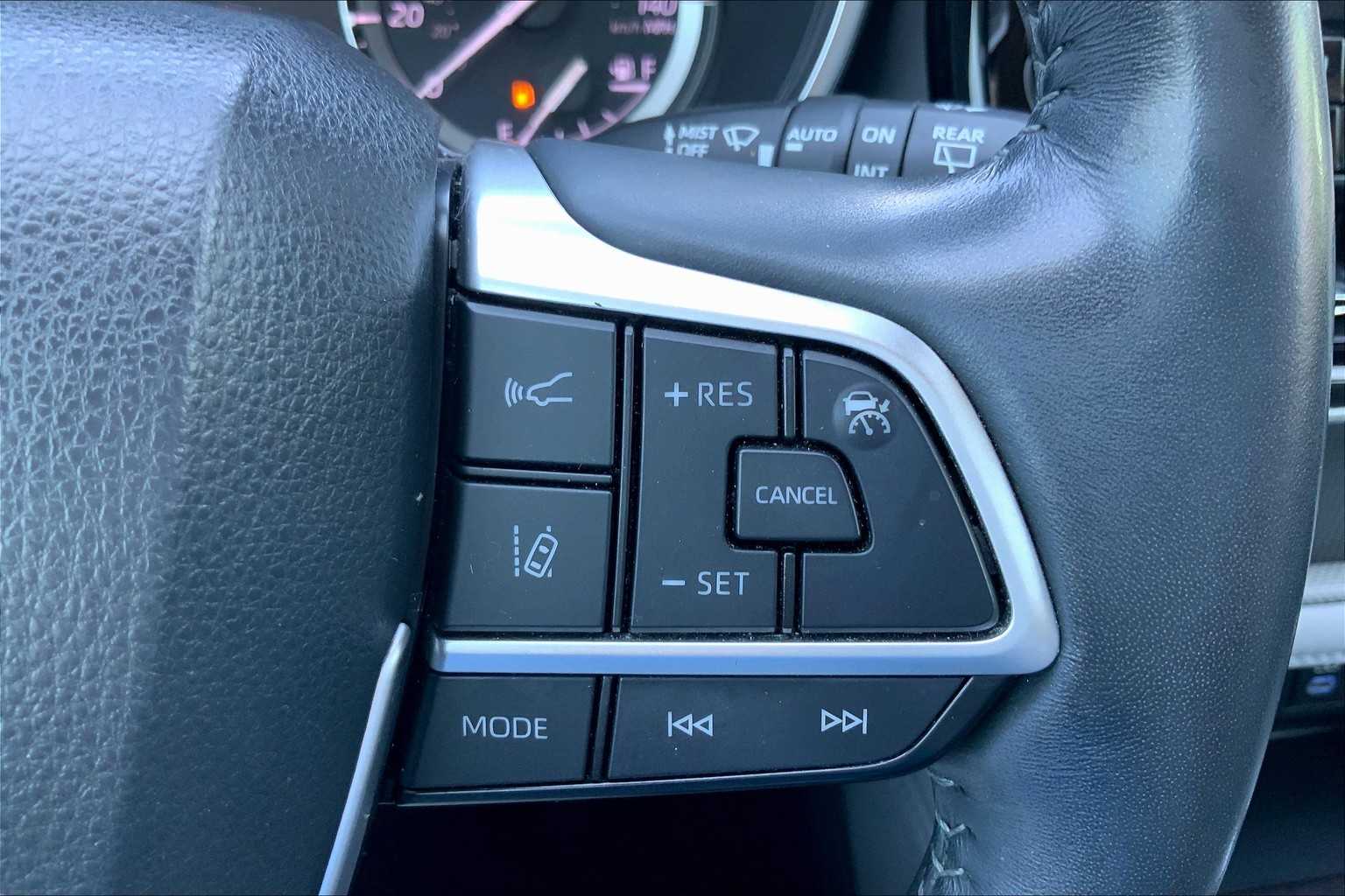 2022 Toyota Highlander Platinum photo 19