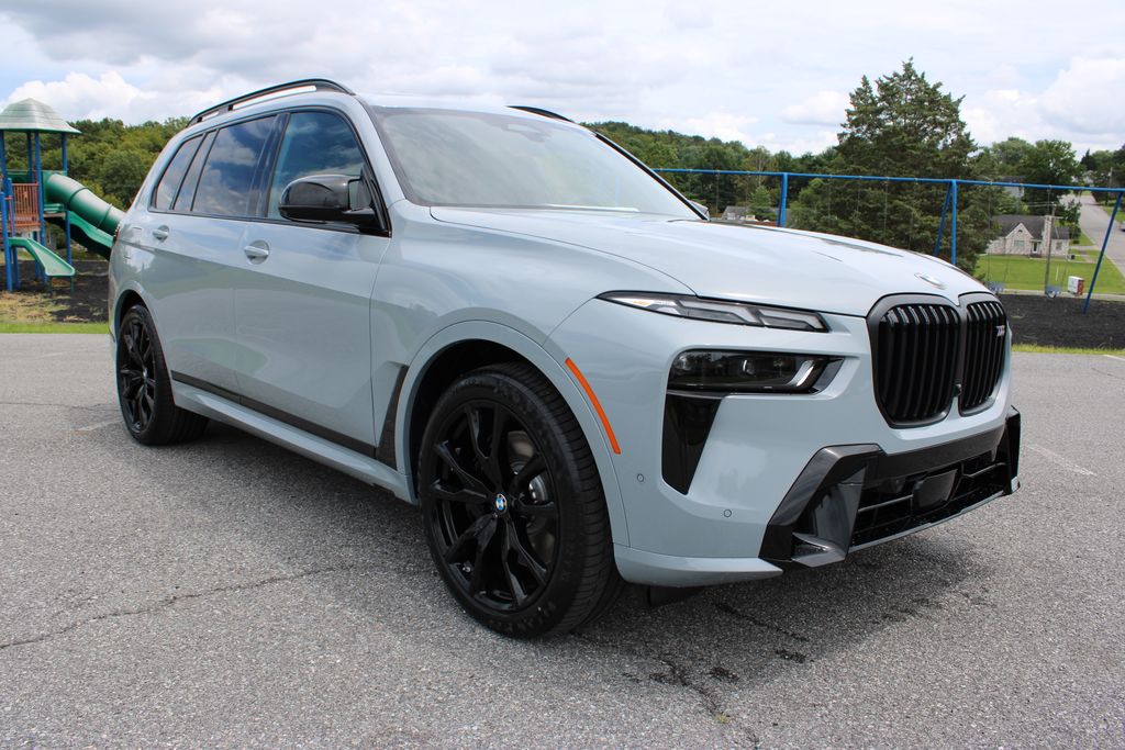 2026 Bmw X7 M60i photo 2