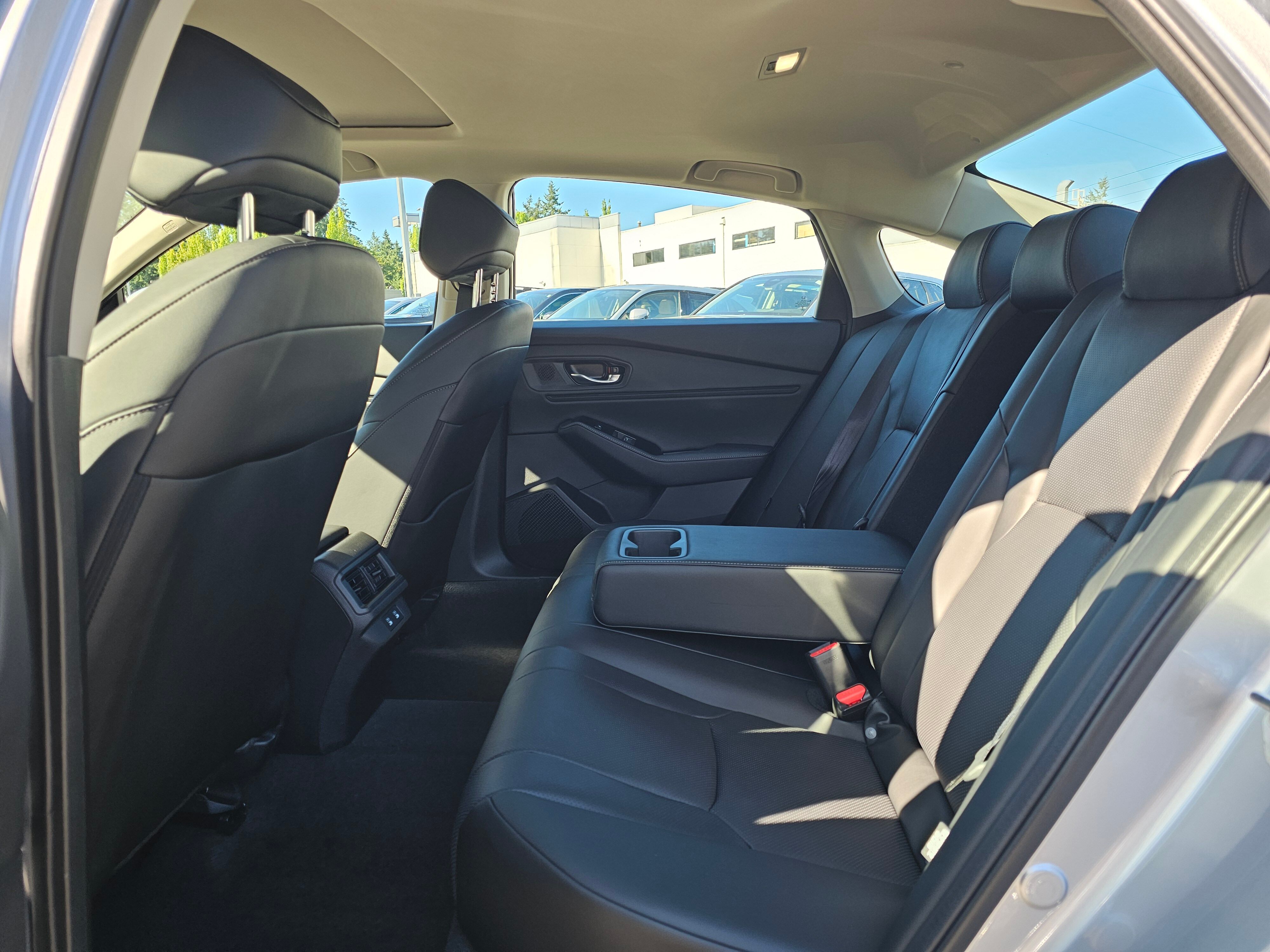 2025 Honda Accord Hybrid Touring photo 10