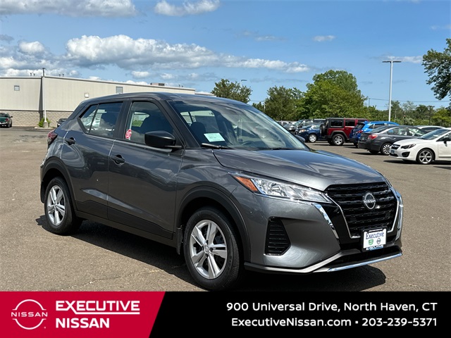 2025 Nissan KICKS PLAY Base