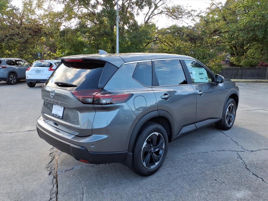 2026 Nissan Rogue SV photo 3