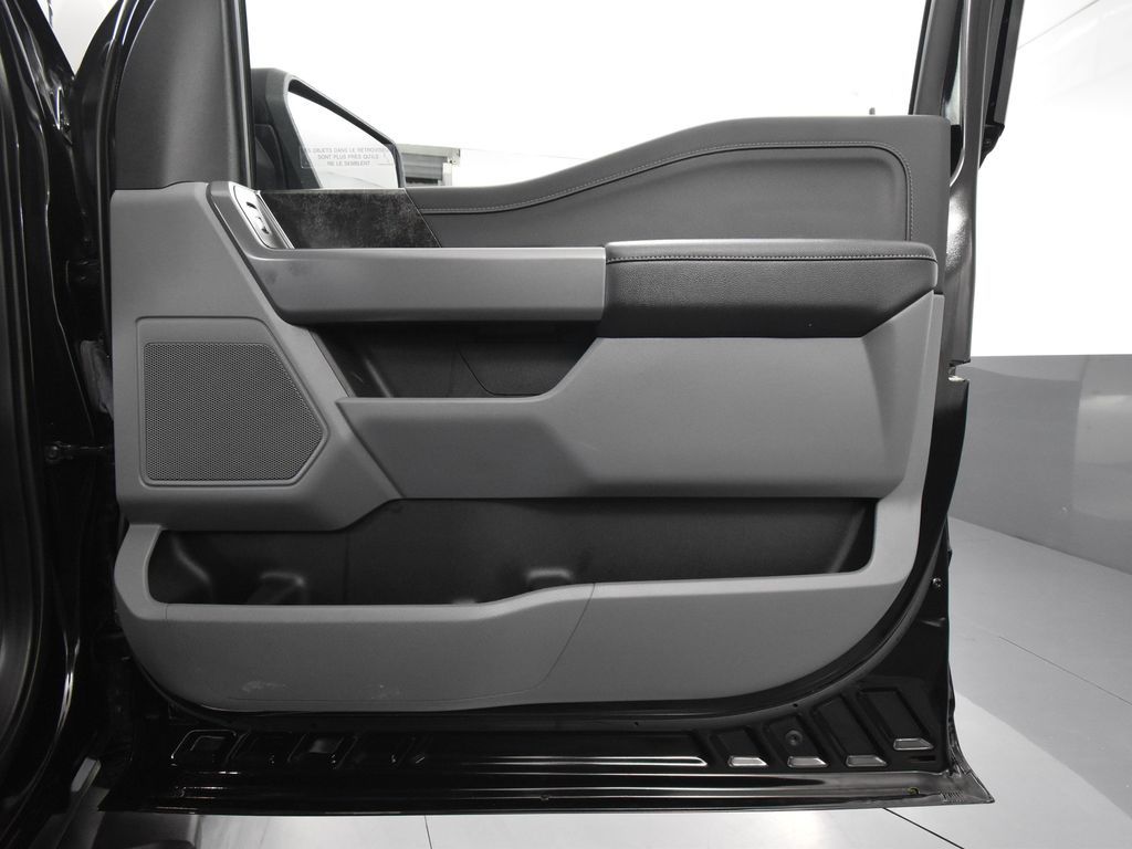 2022 Ford F-150 XLT photo 35