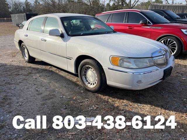 2000 Lincoln Town Car EXECUTIVE