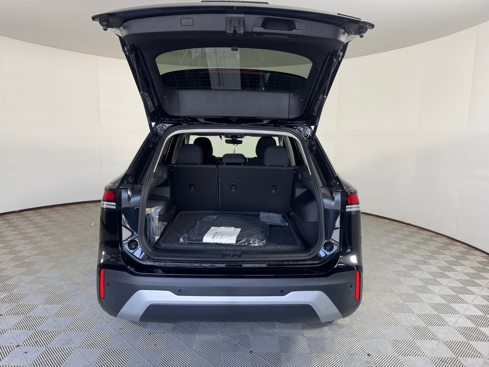 2025 Volkswagen Tiguan S photo 27