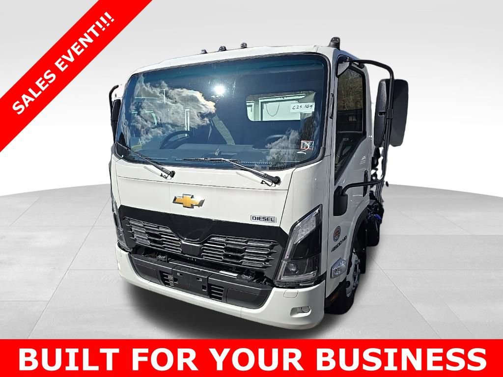 2025 Chevrolet Low Cab Forward Base's photo