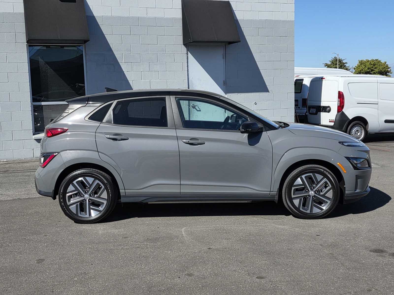 2022 Hyundai Kona Electric SEL photo 7