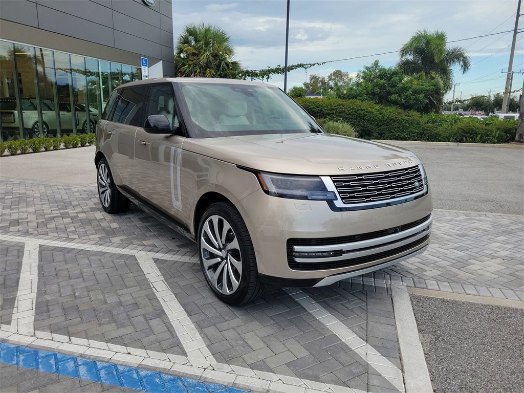 2025 Land Rover Range Rover Autobiography photo 4