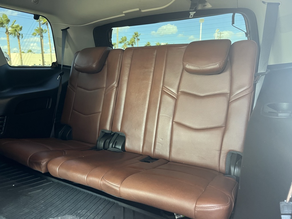 2018 Cadillac Escalade Luxury photo 17