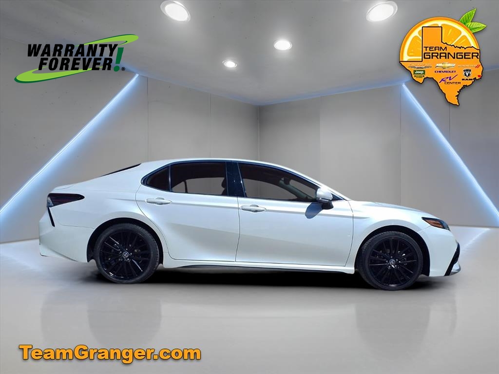 2021 Toyota Camry XSE photo 6
