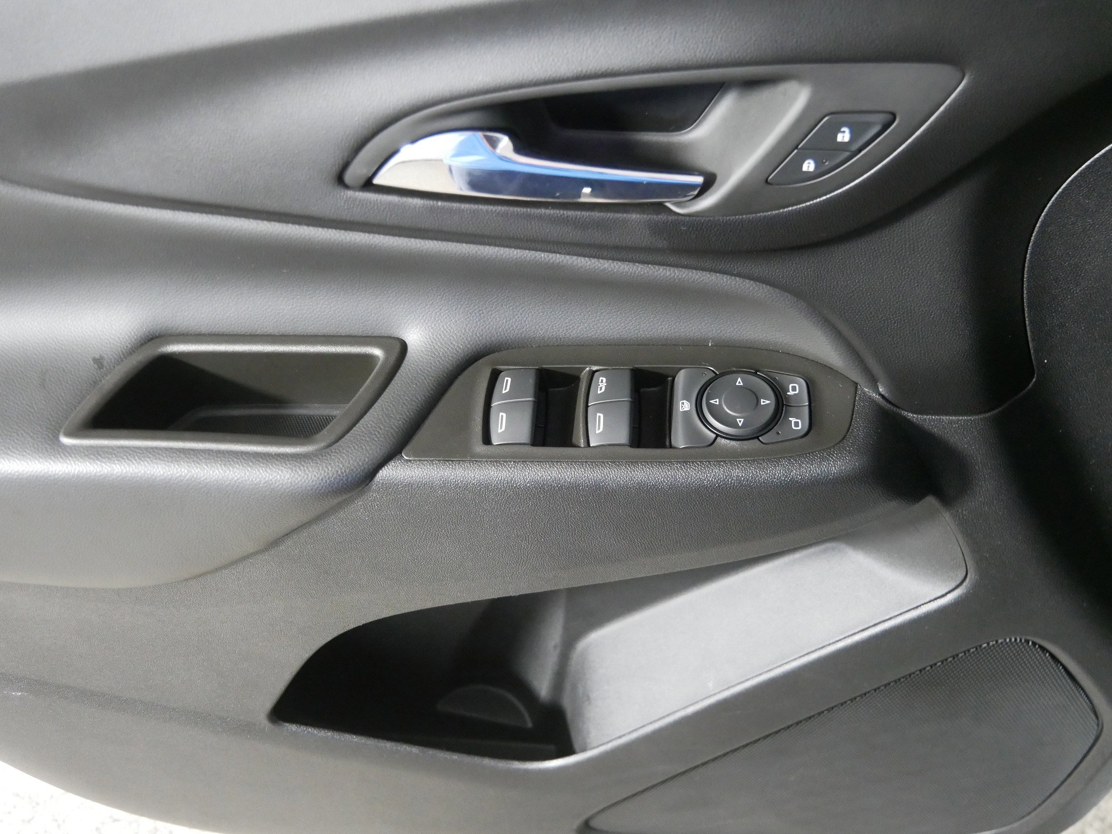 2023 Chevrolet Equinox LT photo 18