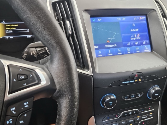 2020 Ford Edge SEL photo 9