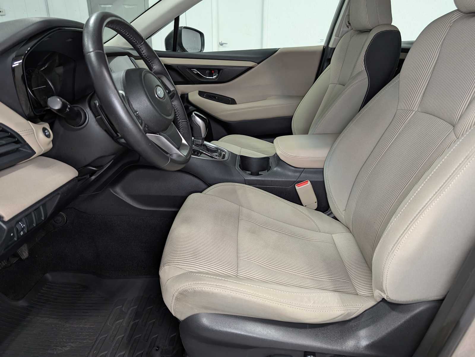 2020 Subaru Legacy Premium photo 4