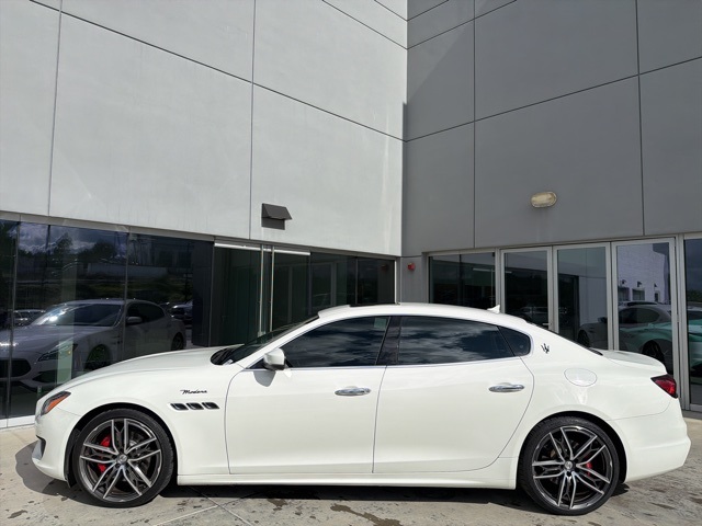 2022 Maserati Quattroporte Modena photo 4