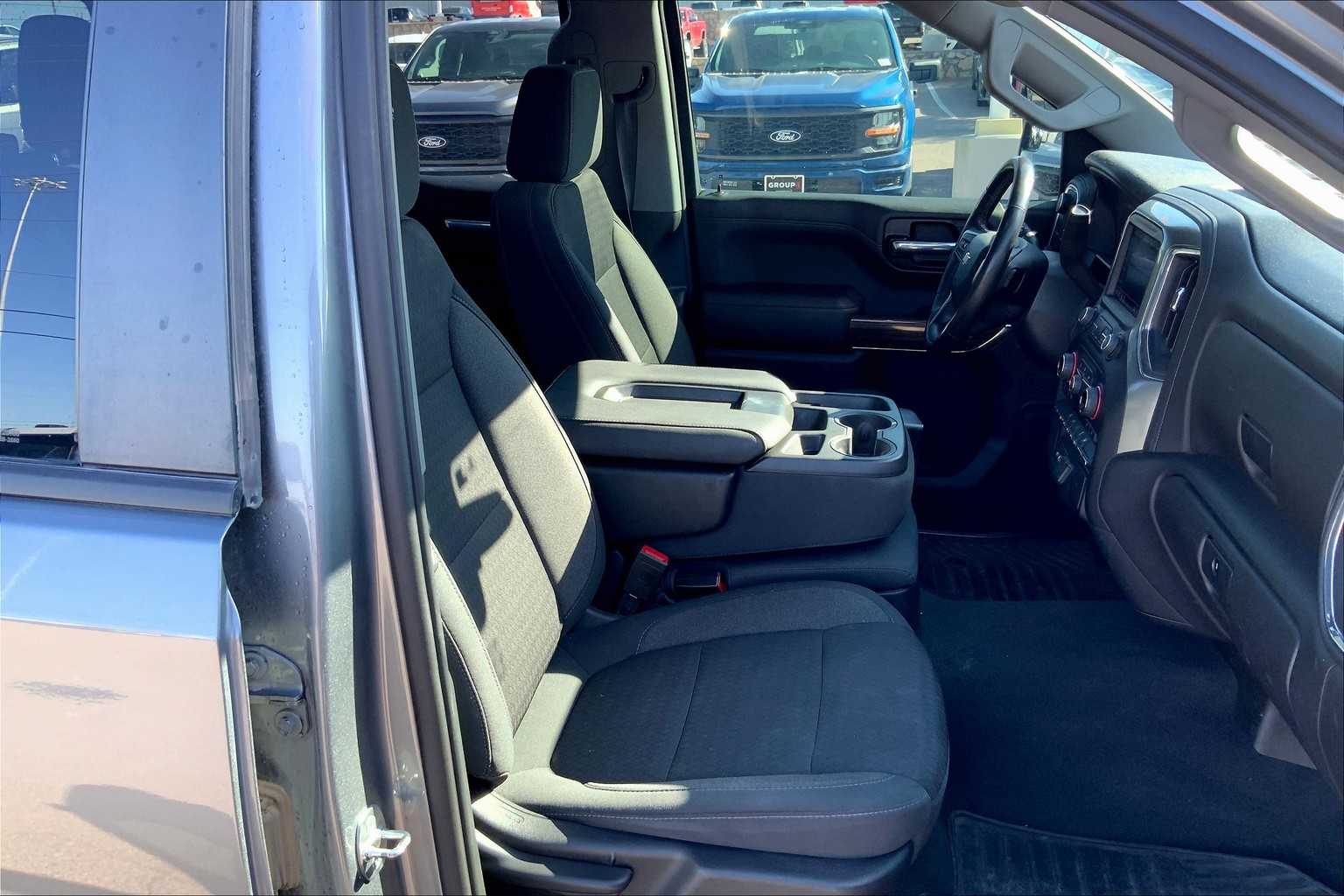 2021 Chevrolet Silverado 1500 LT photo 8