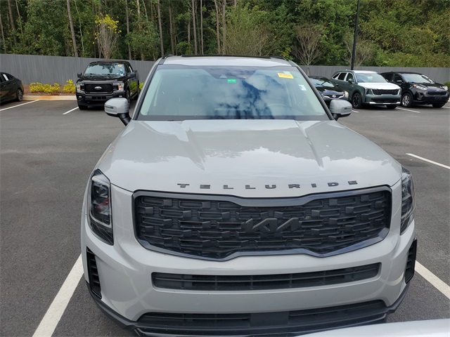 2022 Kia Telluride EX photo 3