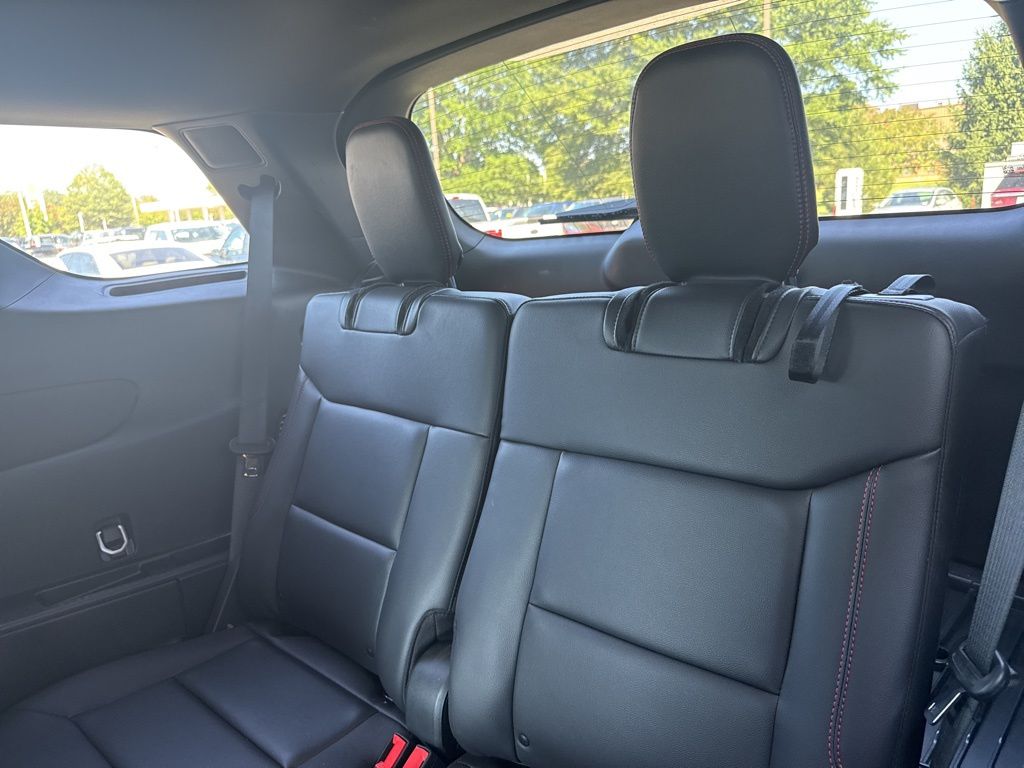2024 Ford Explorer ST-Line photo 18