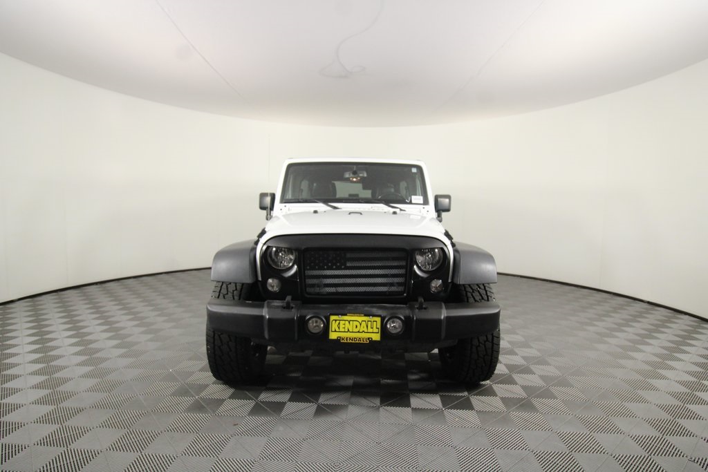 2016 Jeep Wrangler Unlimited Rubicon photo 4