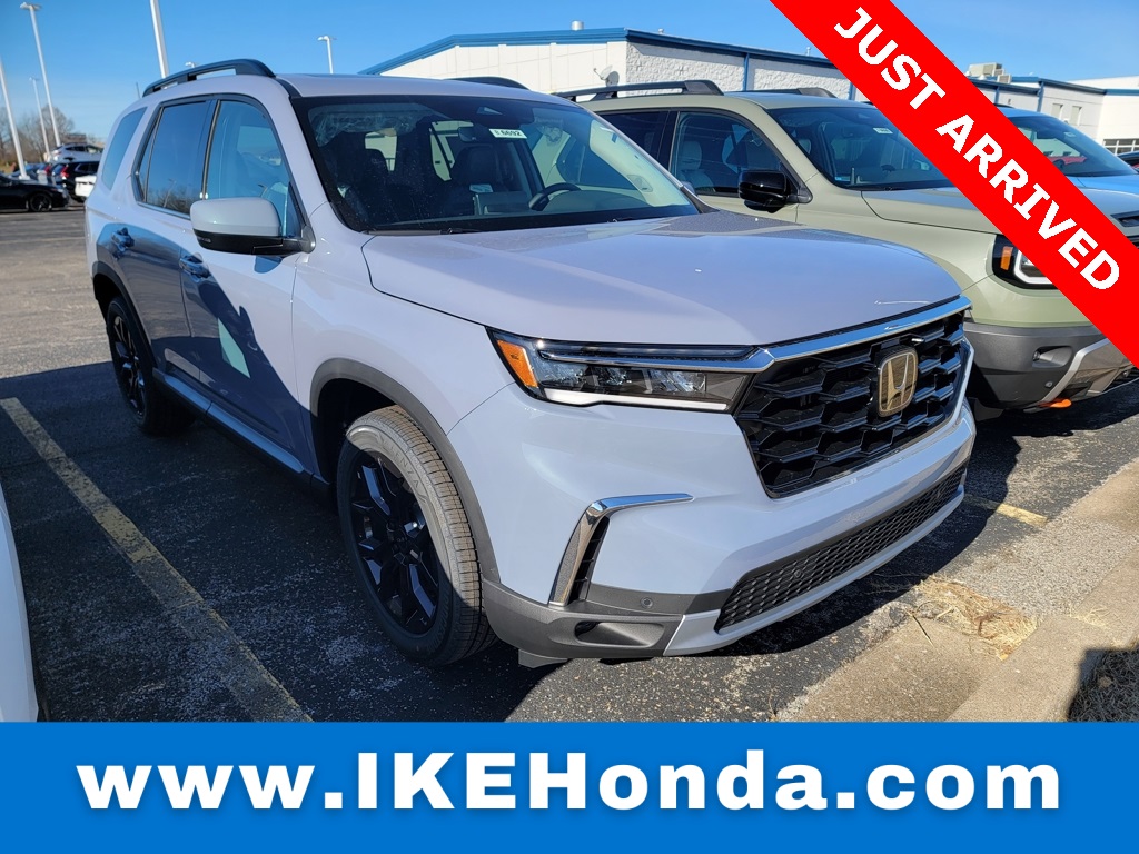 2025 Honda Pilot Touring's photo