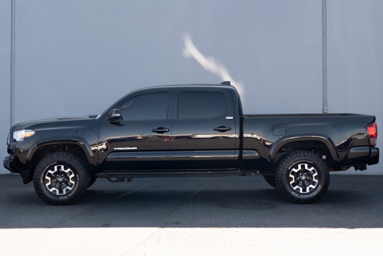 2022 Toyota Tacoma SR5 photo 20